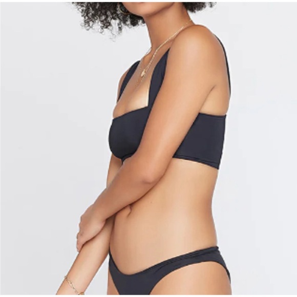 NWT L*Space Reversible Parker Bikini Top in Black | Revolve Bikini - Picture 6 of 12